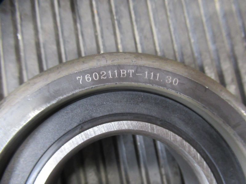 Ролик мачты 701090B4E