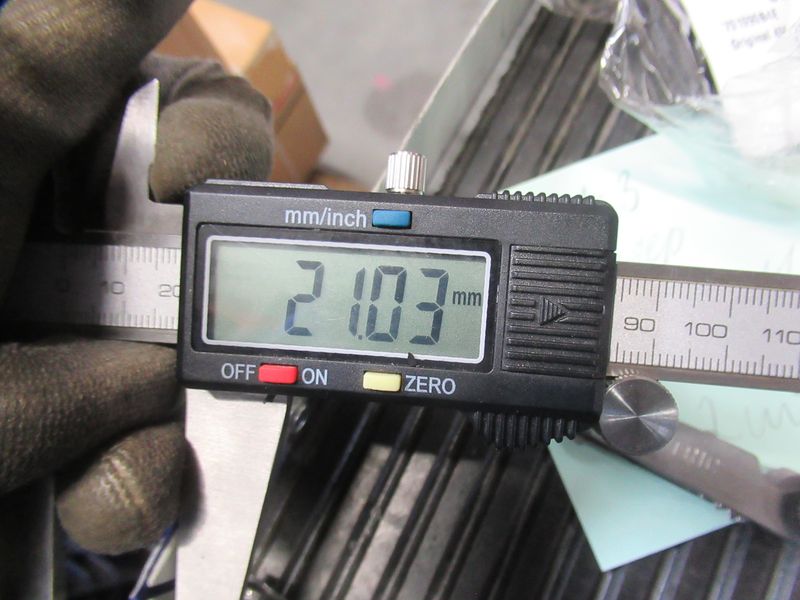Ролик мачты 701090B4E