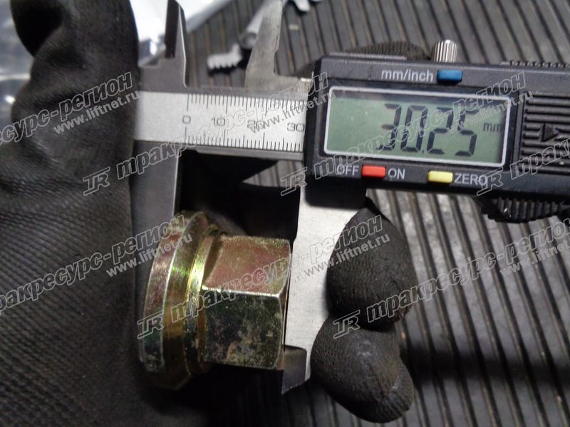 Гайка 60200008926
