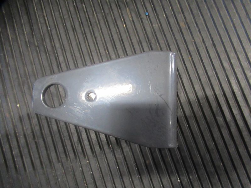 Кронштей E2200A0A8