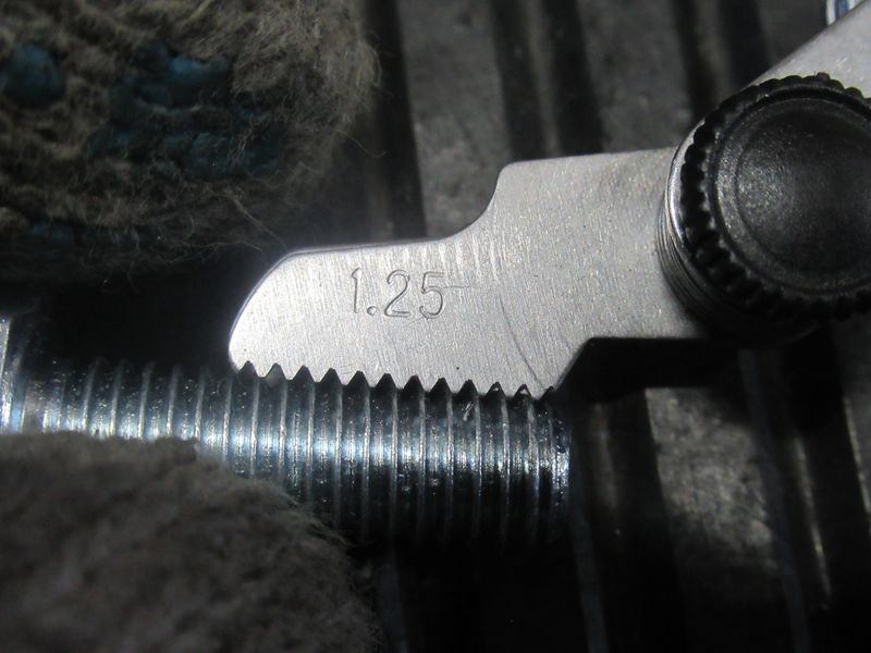 Болт BEC006CEA