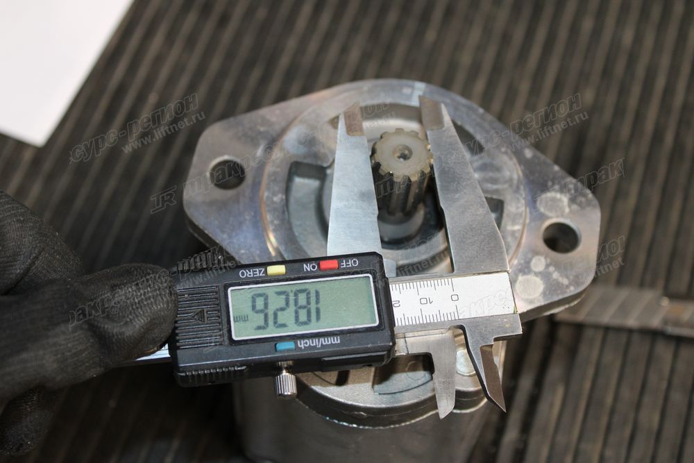Насос гидравлический 31HH-01000
