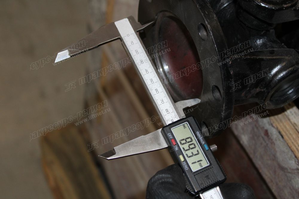 Вал карданный передний SDLG LG952 2050900027