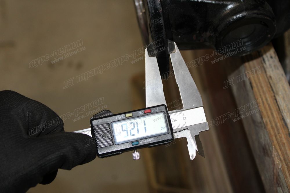 Вал карданный передний SDLG LG952 2050900027