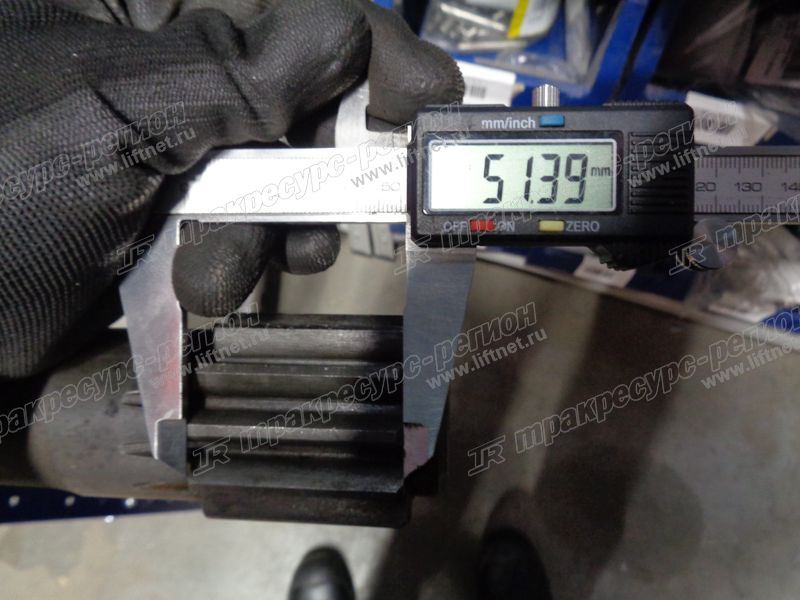 Полуось правая E2DEC6A2B