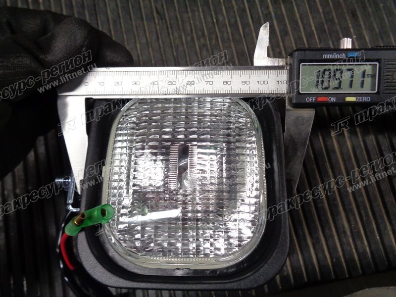 Фара передняя комбинированная 6FD09888A