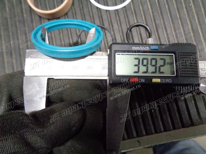 Ремкомплект цилиндра подъема FD9EE6DB8