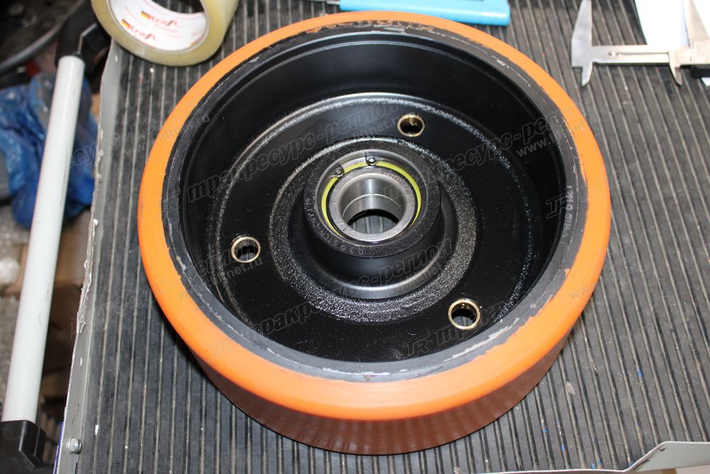 Колесо опорное 285x100 (42) VUL