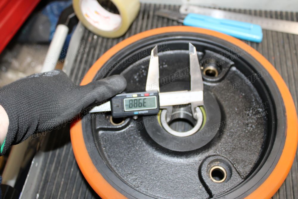 Колесо опорное 285x100 (42) VUL