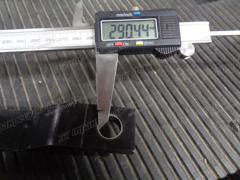 Тяга сошки рулевой 3EB-24-32250SA