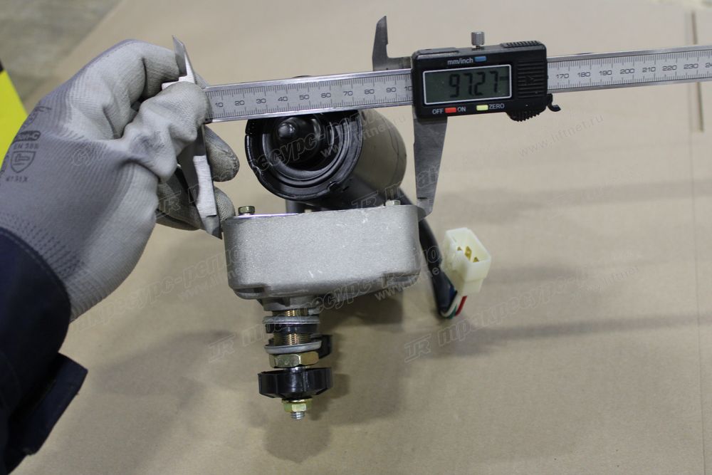 Мотор стеклоочистителя SDLG ZD2530 / K936022005