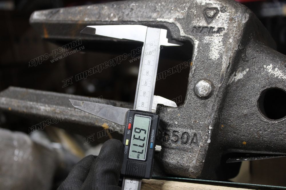 Адаптер зуба ковша CDM6490