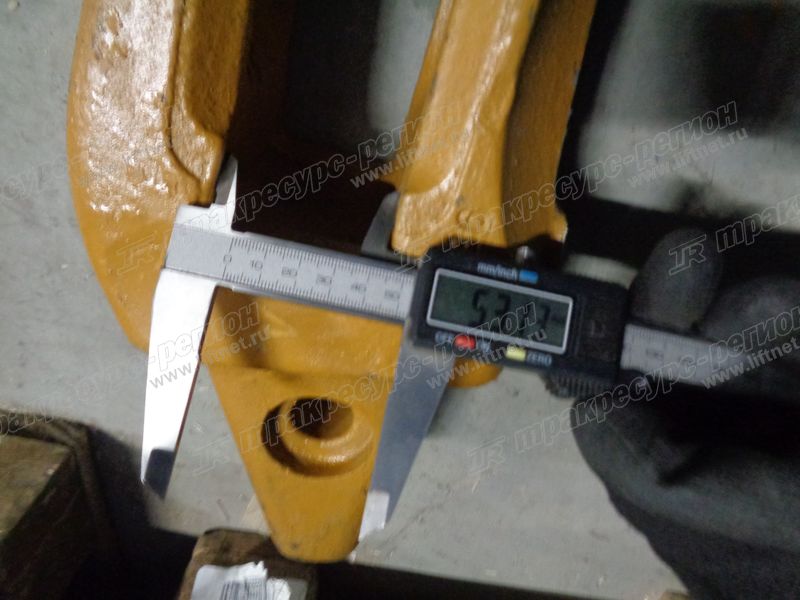Адаптер зуба ковша CDM6396