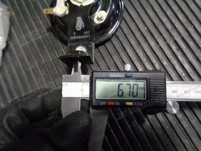 Клаксон правый 60401050113