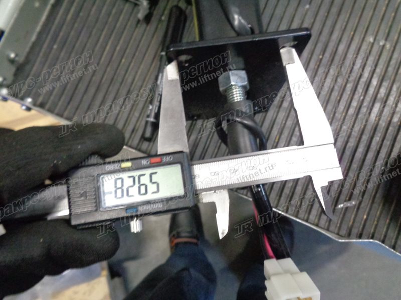 Рычаг ручного тормоза в сборе 60200000242