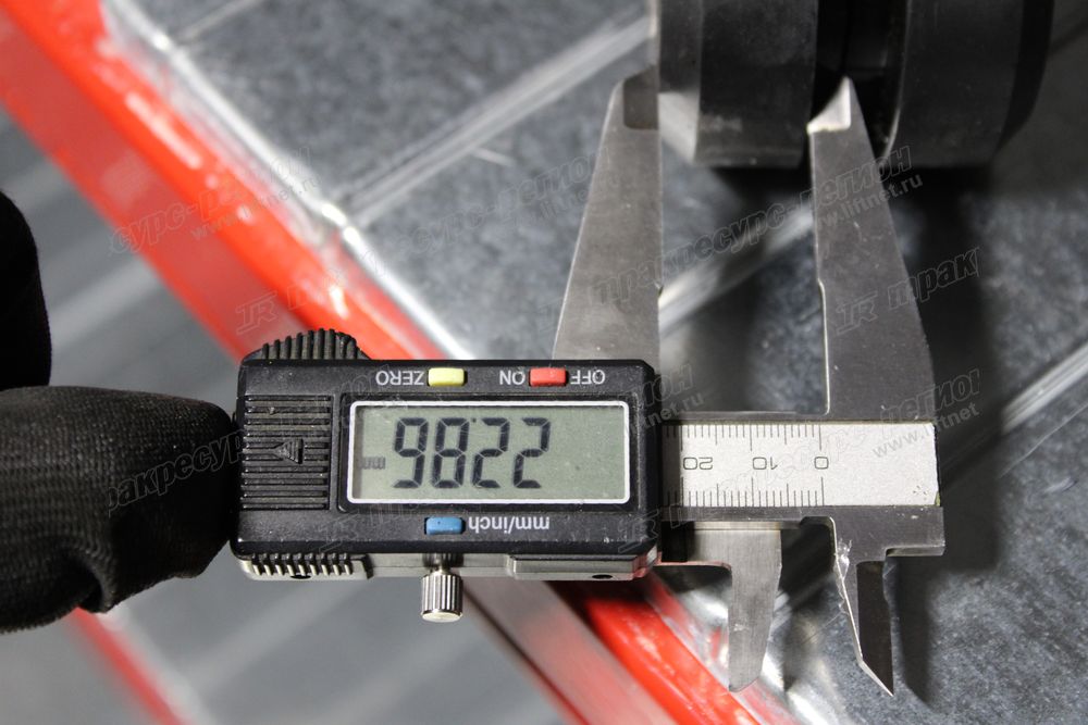Подушки двигателя 60100002732