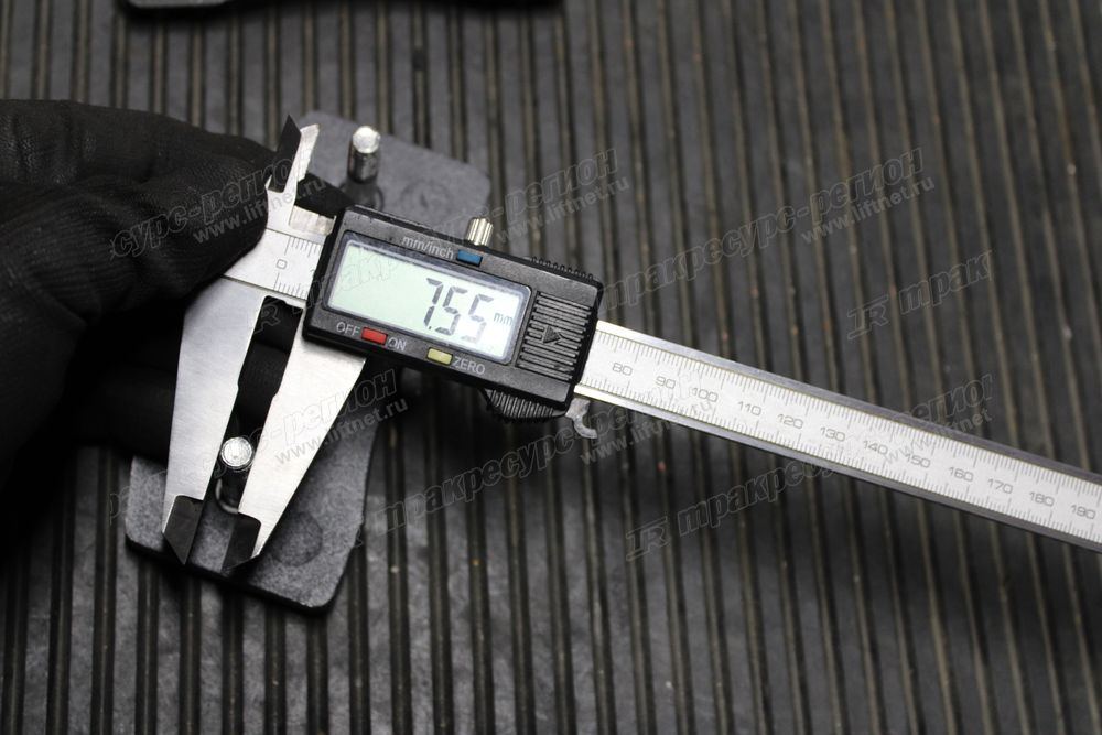 Колодки стояночного тормоза CDM863N 60200008664+60200008665