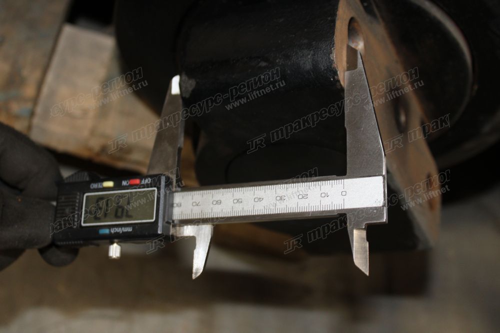 Каток опорный CDM6490