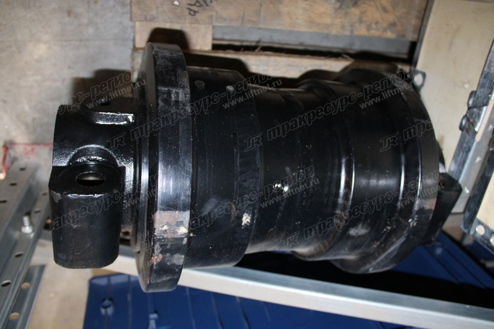 Каток опорный CDM6490