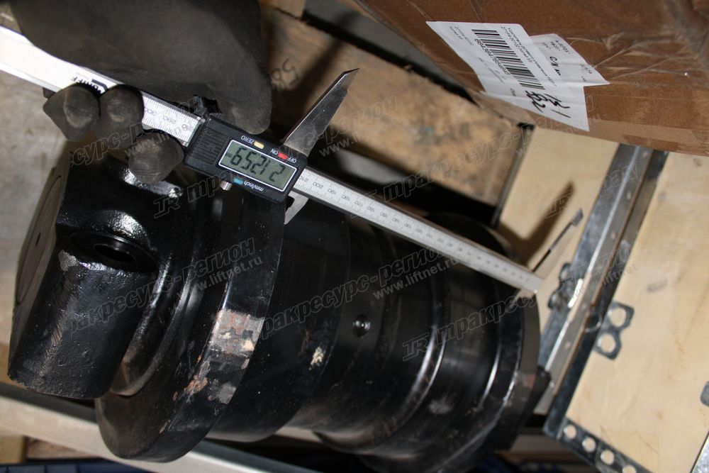 Каток опорный CDM6490