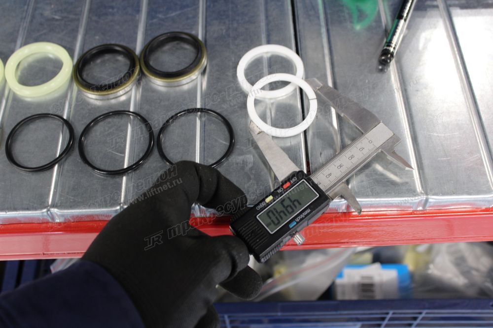 Ремкомплект цилиндра рулевого H12C4-50301S Kit