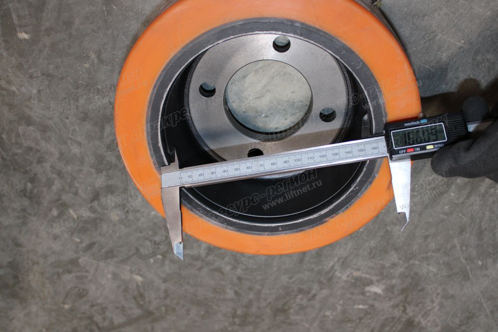 Колесо ведущее 250x105 PU