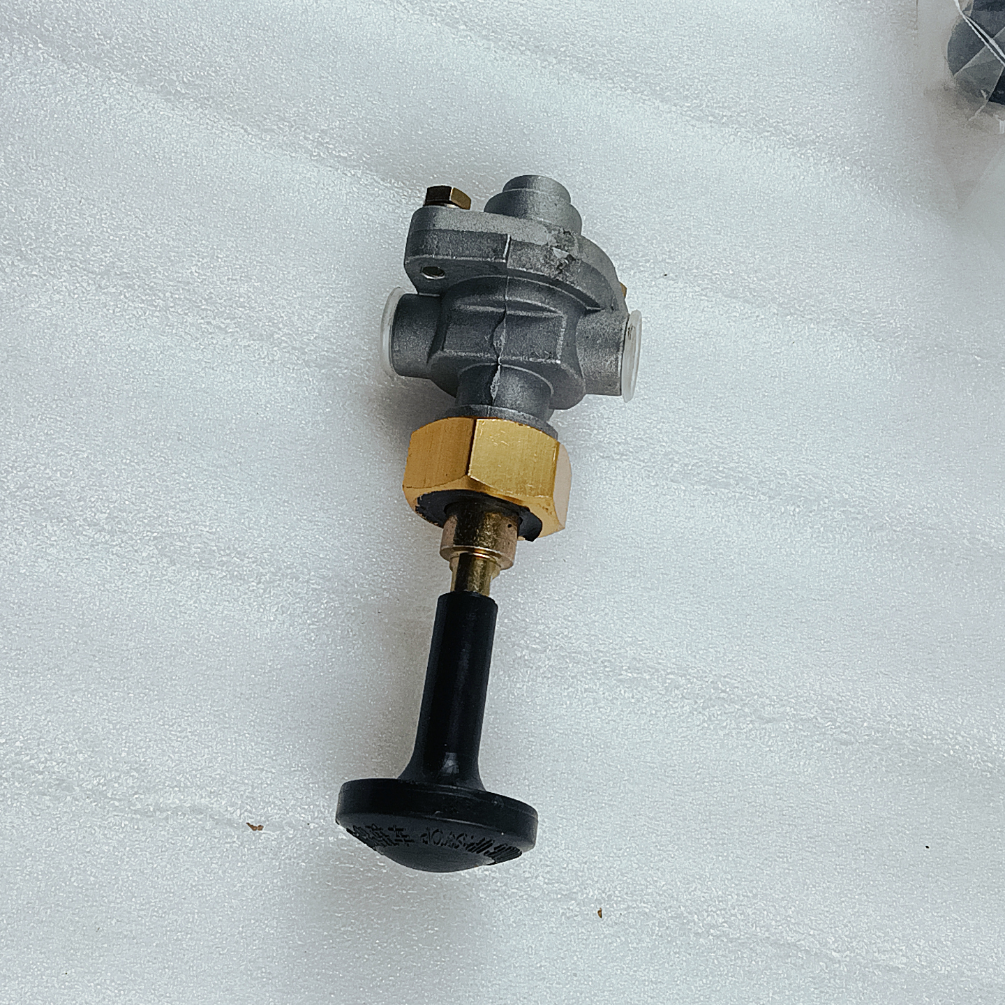 Клапан ручного тормоза 800901151/3526001/9327275GZ50