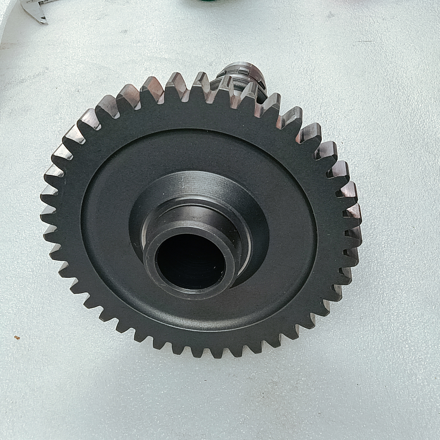 Вал шестерня насоса КПП 2BS315 (14 шл, 42 зуб) XCMG LW500F