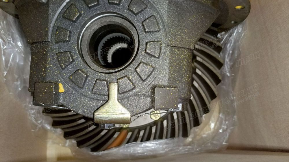 Редуктор моста 82351100 (по часовой)