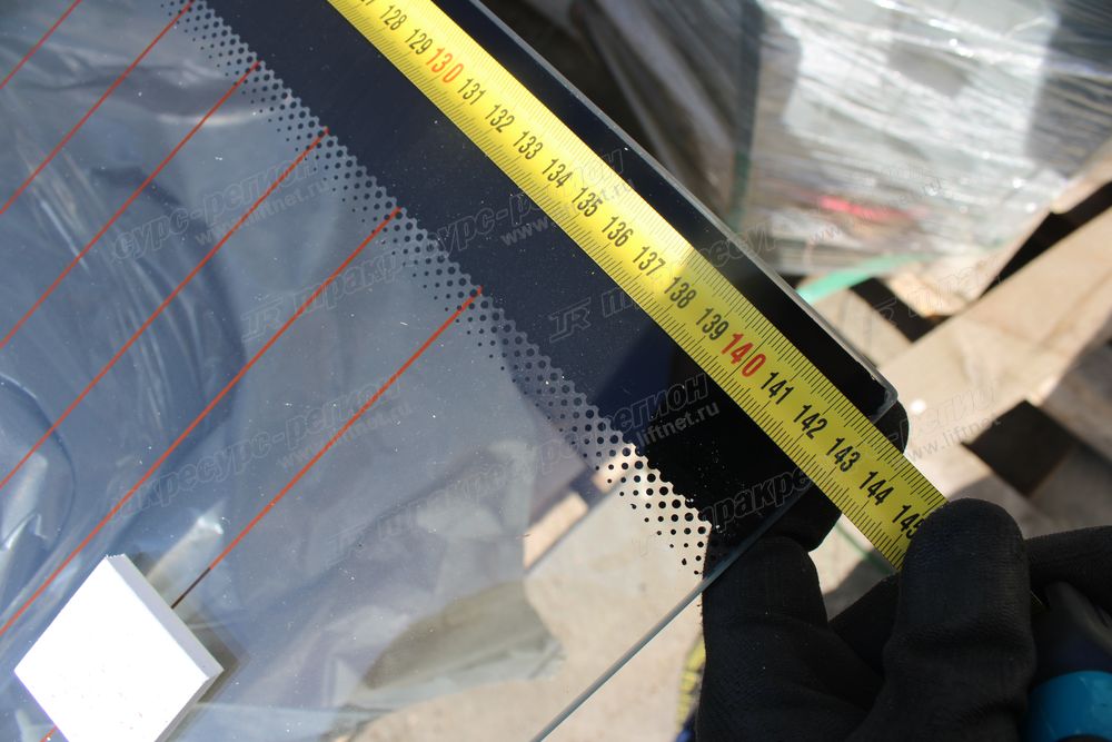 Стекло заднее с подогревом LG833G