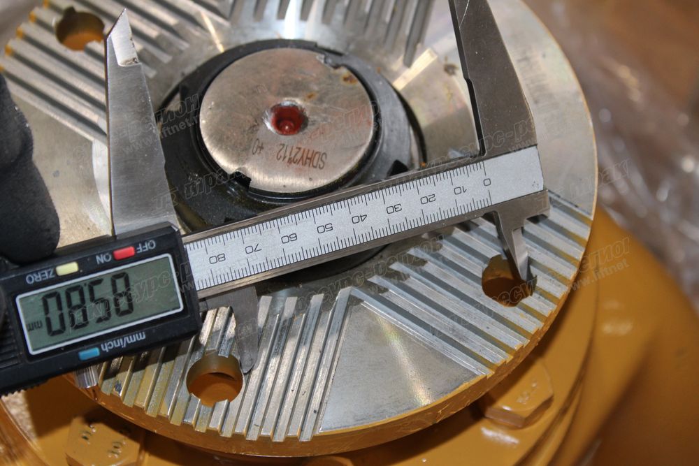 Редуктор переднего моста CDM863G