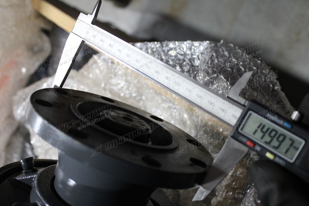 Кардан передний CDM856G