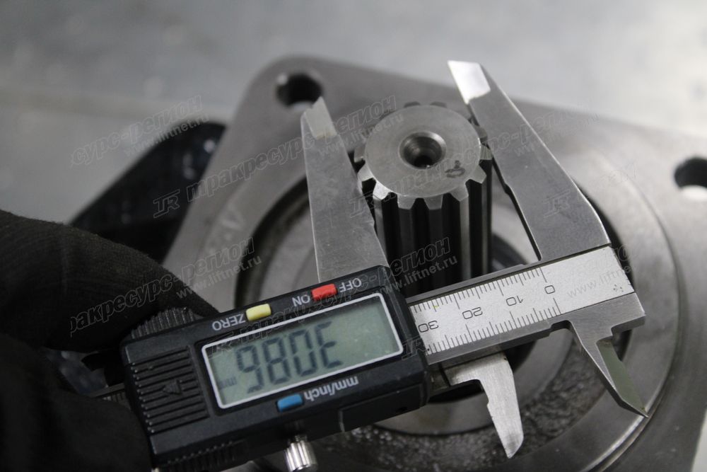 Насос гидроусилителя CDM856G