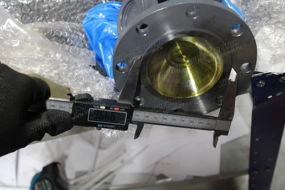 Кардан задний CDM853G
