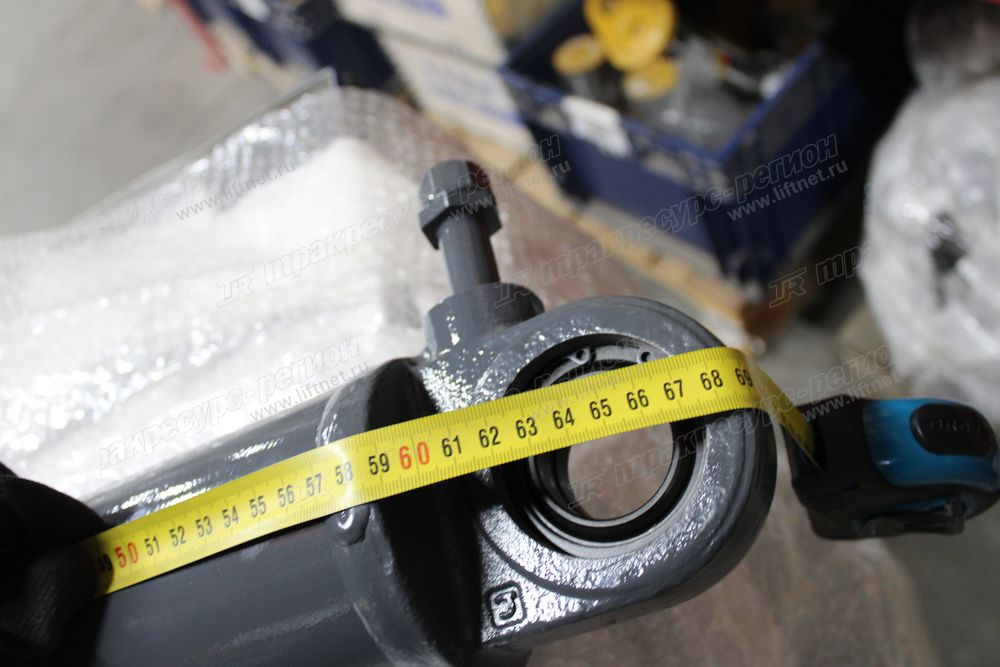 Цилиндр рулевой CDM853G