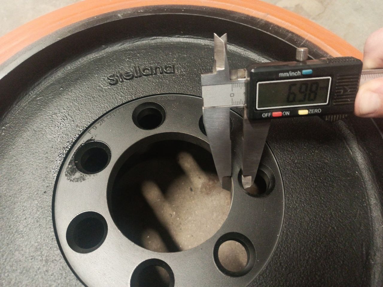 Ведущее колесо 343х140 (PU+QT400-15)  940300400041