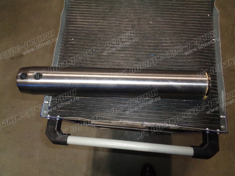 Палец тяги ковша нижняя CDM6205