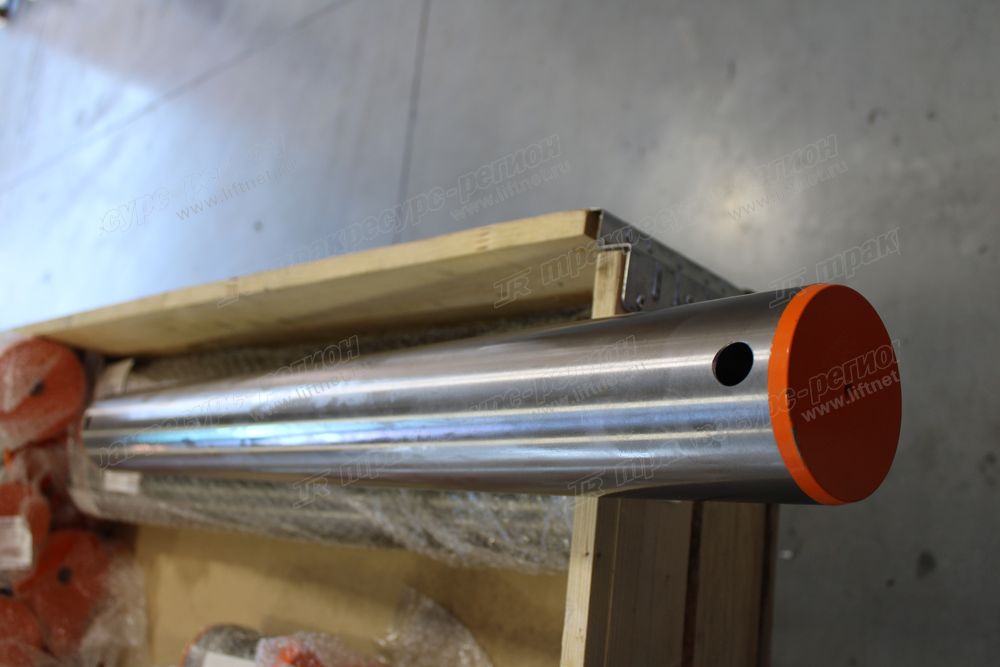 Палец цилиндра стрелы CDM6245F