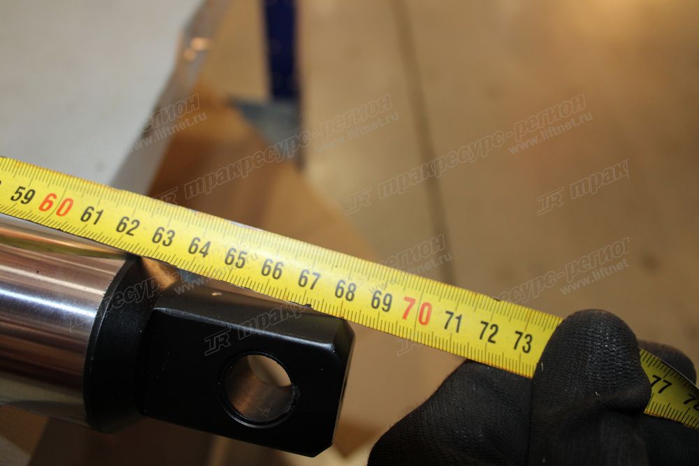 Рулевой цилиндр 3EB-64-33110
