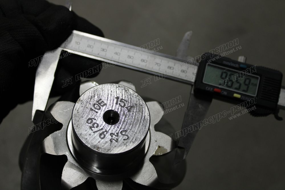 Пара коническая редуктора переднего моста CDM876G