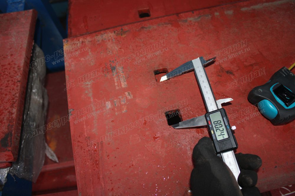 Нож ковша CDM853G, ZL50NCG