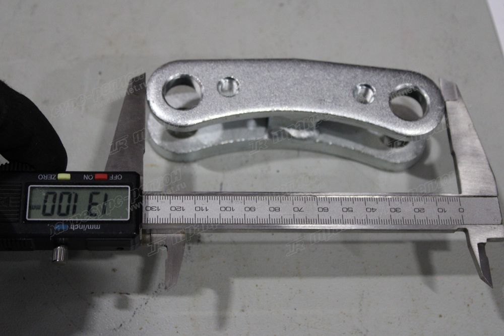 Серьга управляемого моста A7T74-32011B