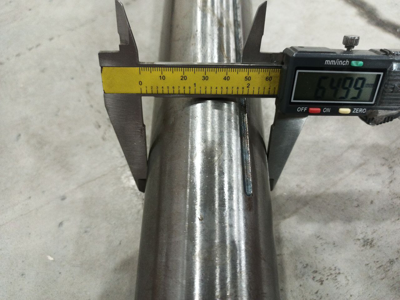 Палец крепления трапеции к рукояти CDM6150W