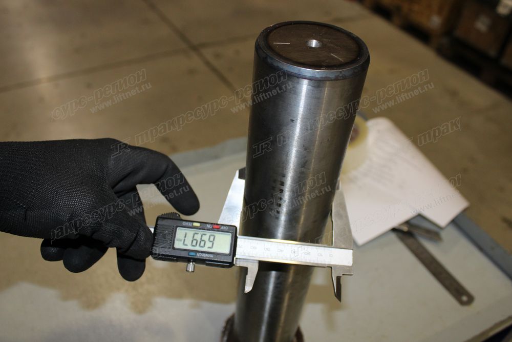 Палец рукояти средний CDM6150W