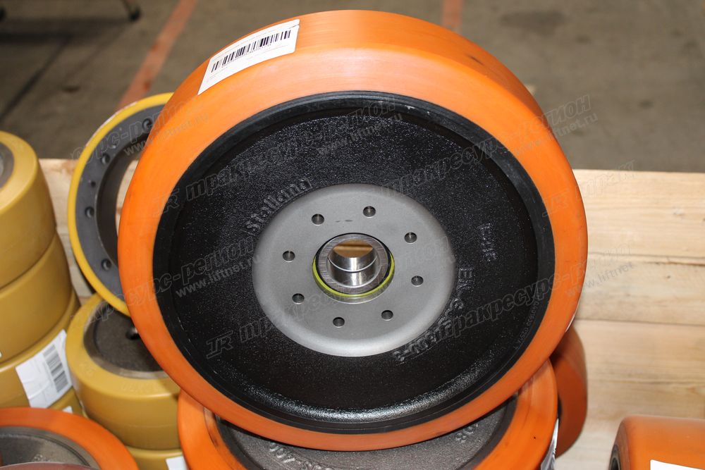 Колесо ведущее 355x106 PU