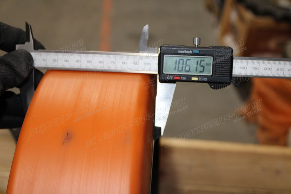 Колесо ведущее 355x106 PU