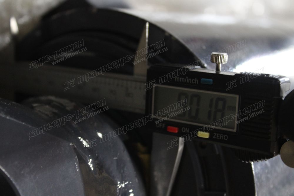 Гидроцилиндр ковша 803004330 XGYG01-127 LW300