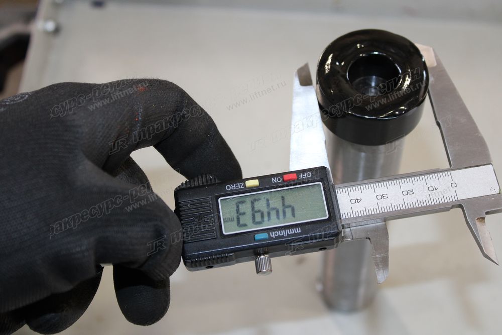 Палец ковша CDM6025