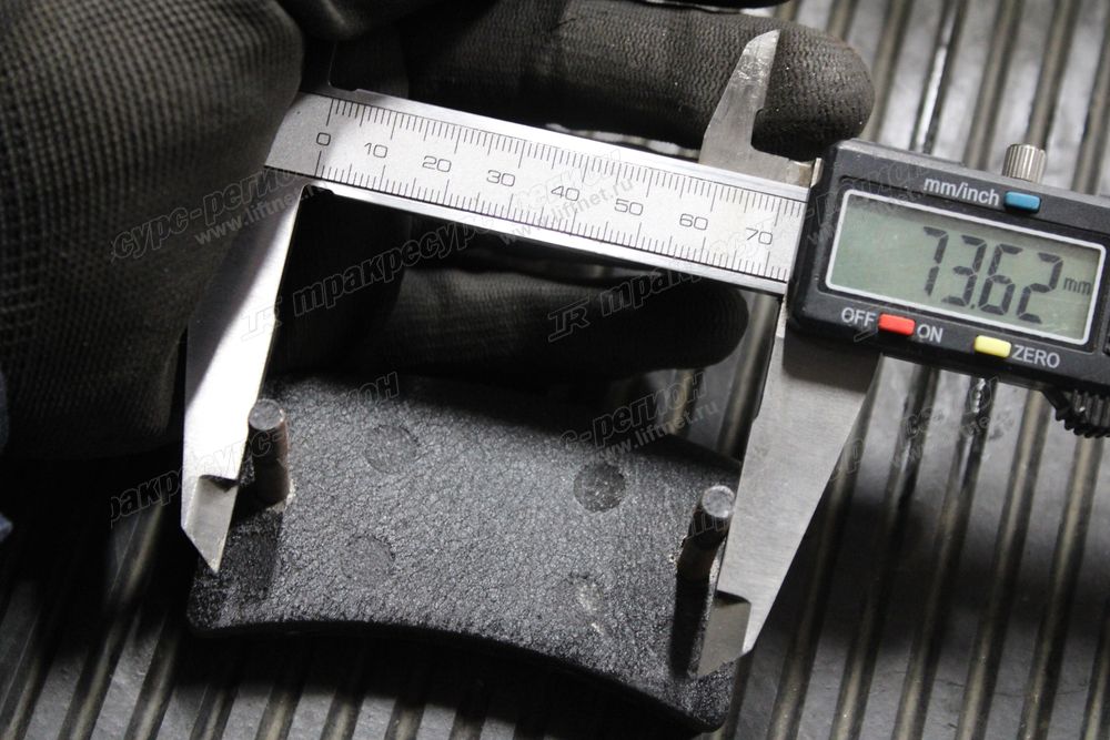 Колодка ручного тормоза CDM853
