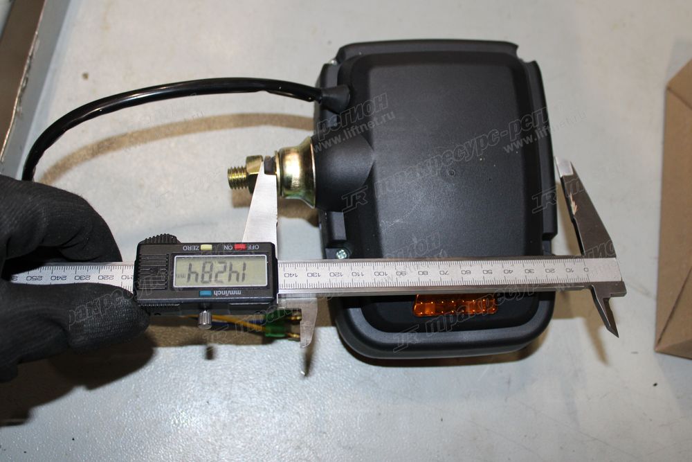 Фара пердняя правая CDM6150W